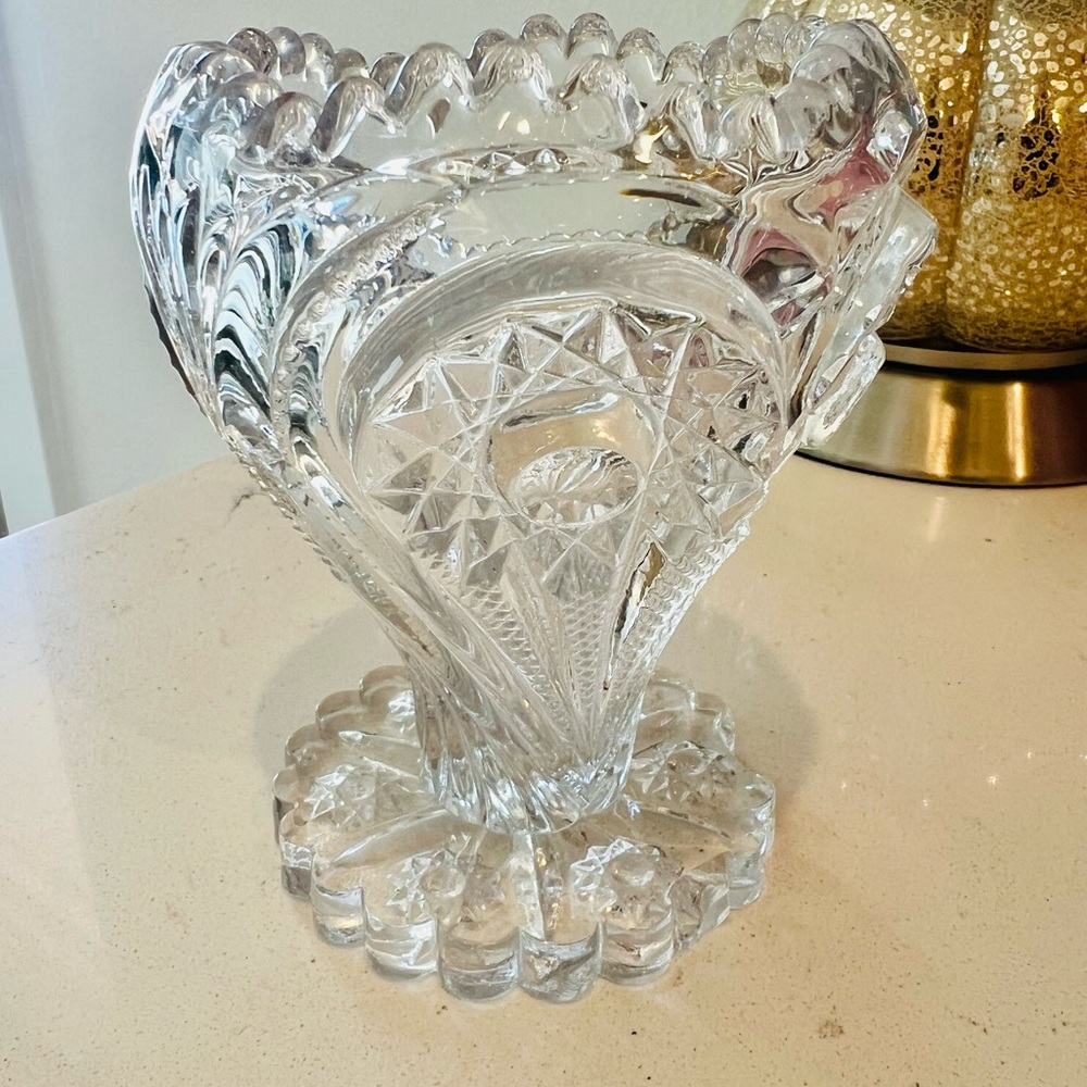Vintage EAPG Clear Glass Sawtooth Hobstar Broom Pattern Oval Dish 5 inch tall